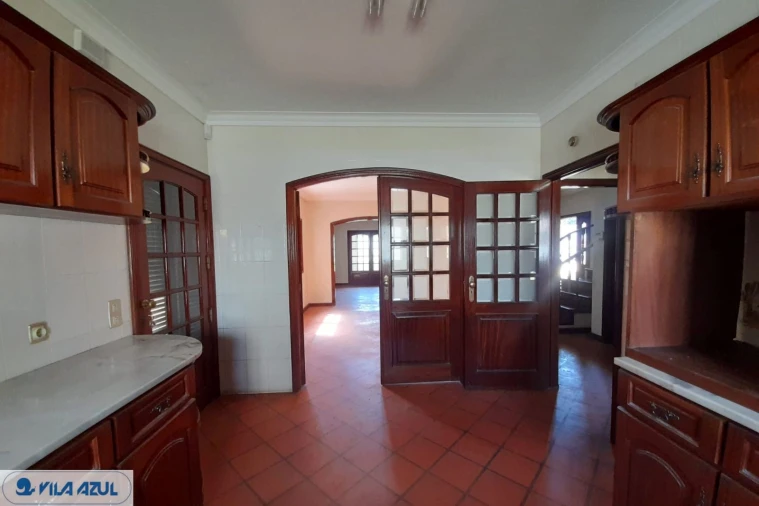 Moradia T4 para Venda em Arcozelo Foto 12