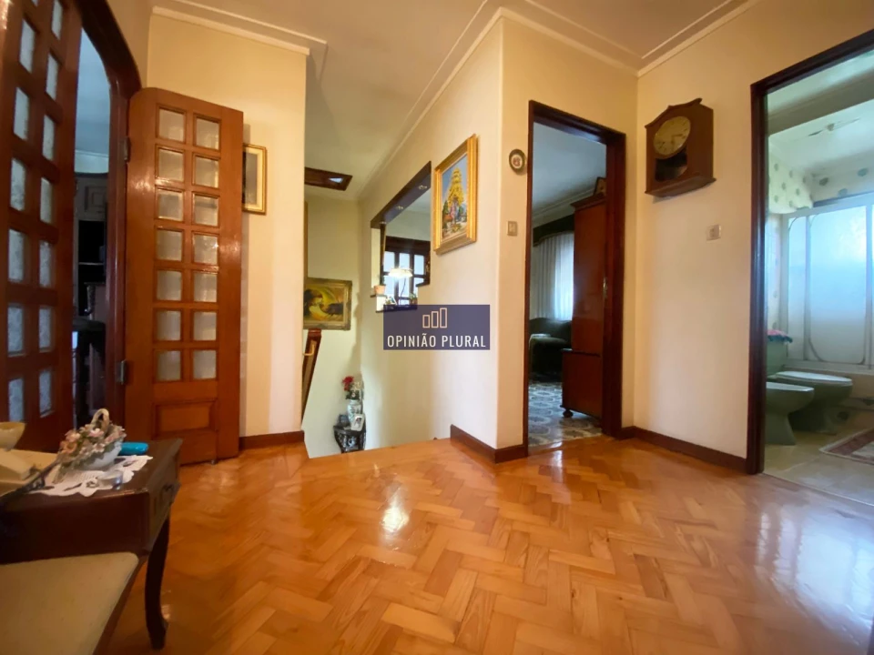 Moradia T4 para Venda em Serzedo e Perosinho Foto 11