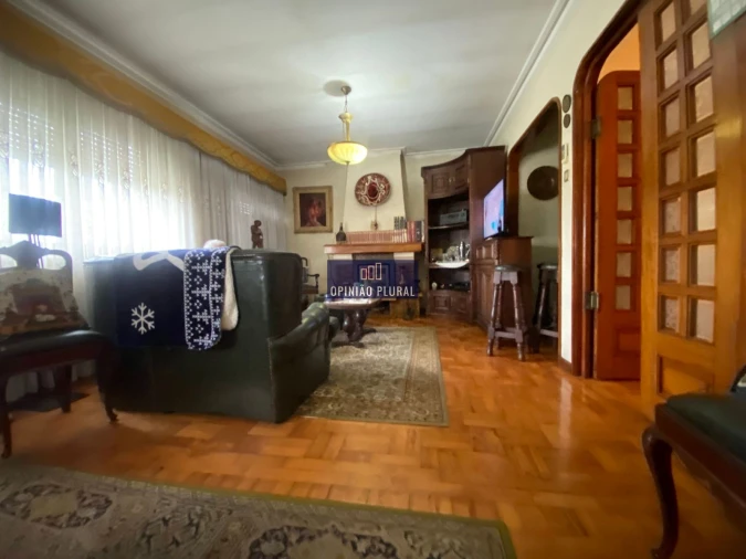 Moradia T4 para Venda em Serzedo e Perosinho Foto 4