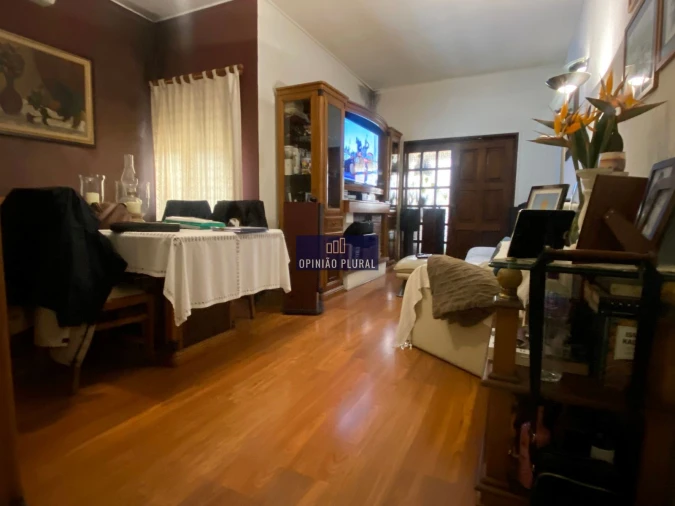 Moradia T4 para Venda em Serzedo e Perosinho Foto 5