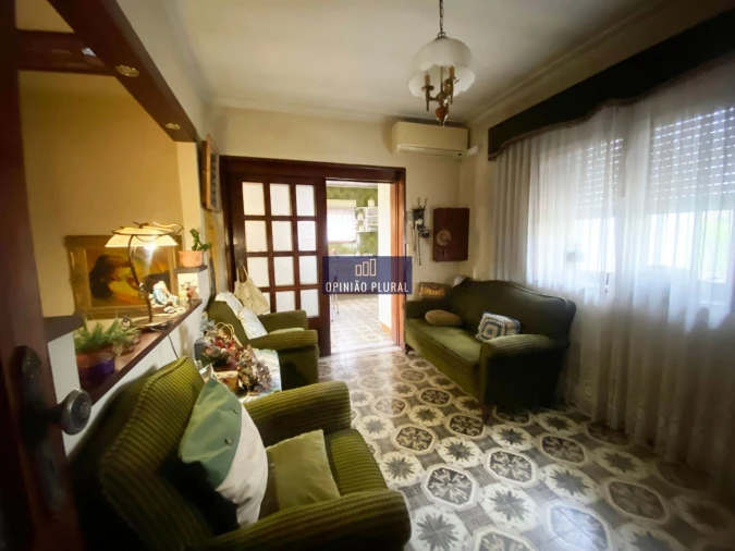 Moradia T4 para Venda em Serzedo e Perosinho Foto 9