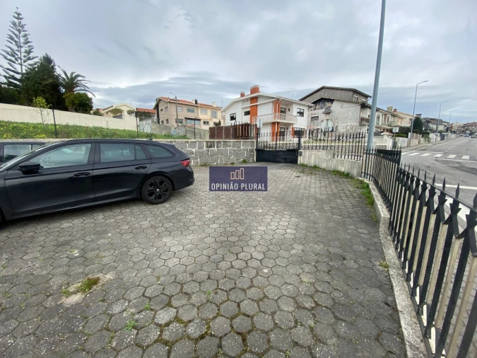 Moradia T4 para Venda em Serzedo e Perosinho Foto 24