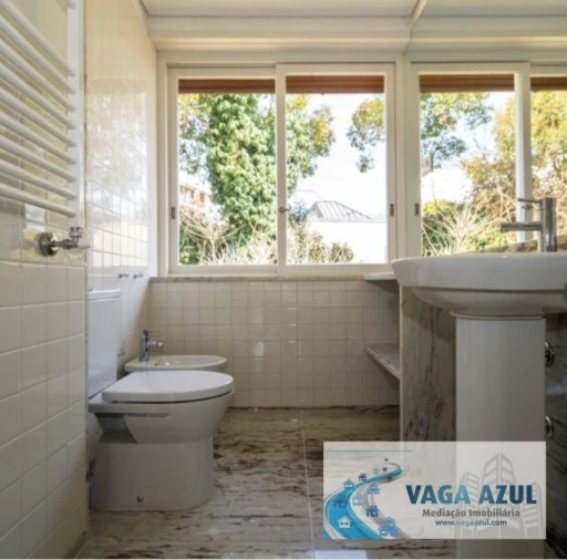 Moradia T5 para Arrendamento em Lordelo do Ouro e Massarelos Foto 18