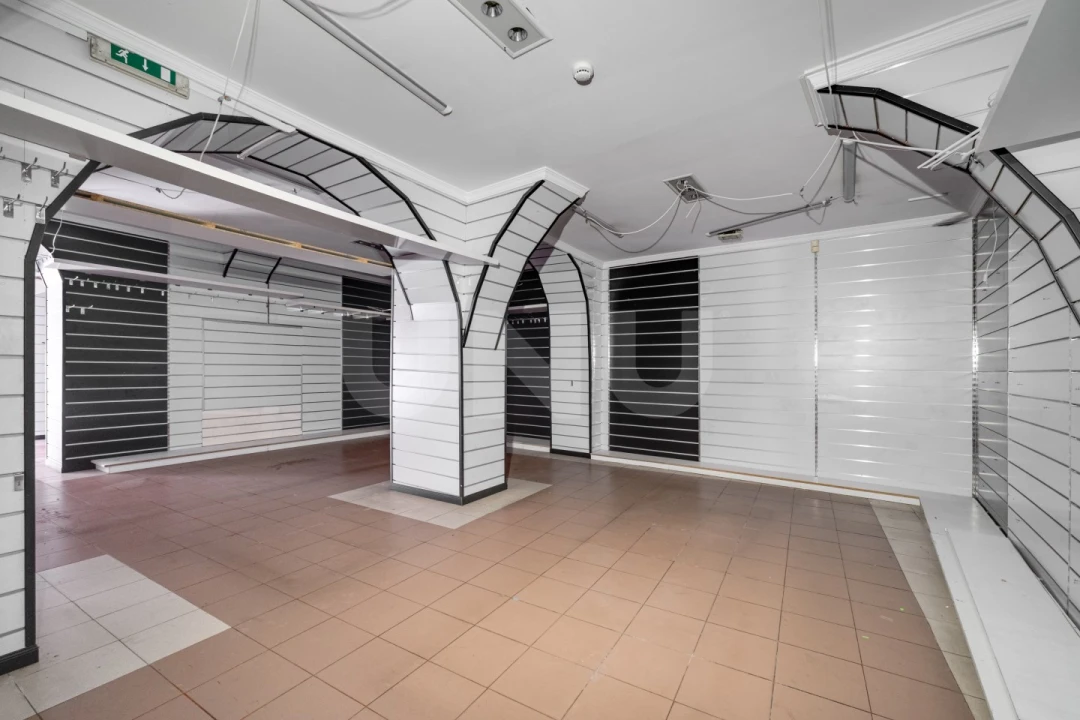 Loja para Arrendamento em Évora (São Mamede, Sé, São Pedro e Santo Antão) Foto 1