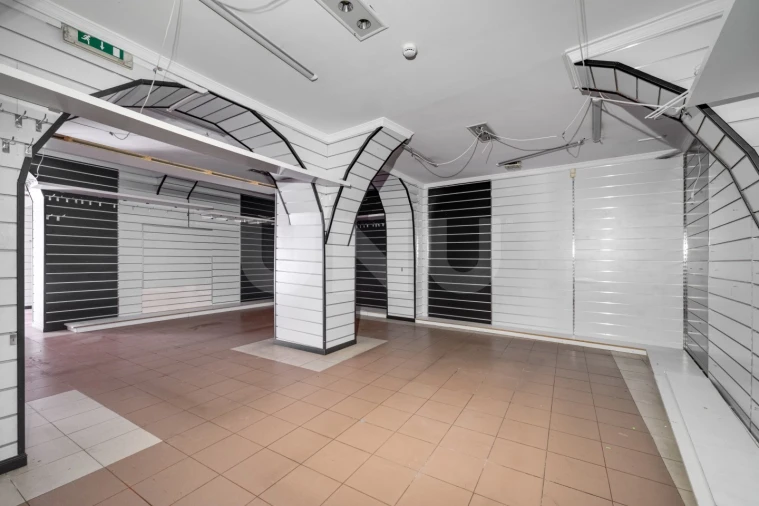 Loja para Arrendamento em Évora (São Mamede, Sé, São Pedro e Santo Antão)