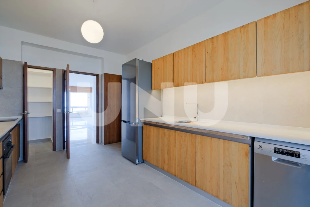 Apartamento T3 para Arrendamento em Oeiras e São Julião da Barra, Paço de Arcos e Caxias Foto 18