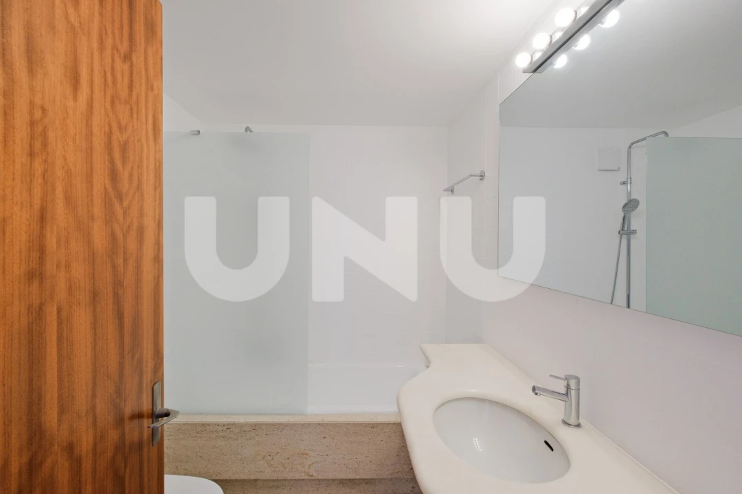 Apartamento T3 para Arrendamento em Oeiras e São Julião da Barra, Paço de Arcos e Caxias Foto 30