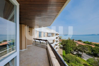 Apartamento T3 para Arrendamento em Oeiras e São Julião da Barra, Paço de Arcos e Caxias