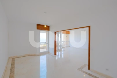 Apartamento T3 para Arrendamento em Oeiras e São Julião da Barra, Paço de Arcos e Caxias