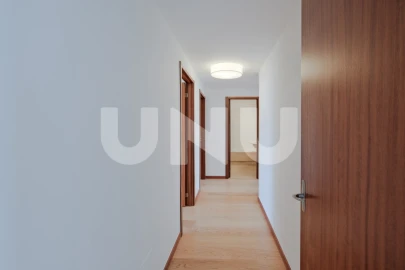 Apartamento T3 para Arrendamento em Oeiras e São Julião da Barra, Paço de Arcos e Caxias