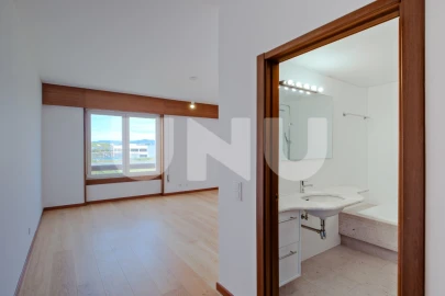 Apartamento T3 para Arrendamento em Oeiras e São Julião da Barra, Paço de Arcos e Caxias