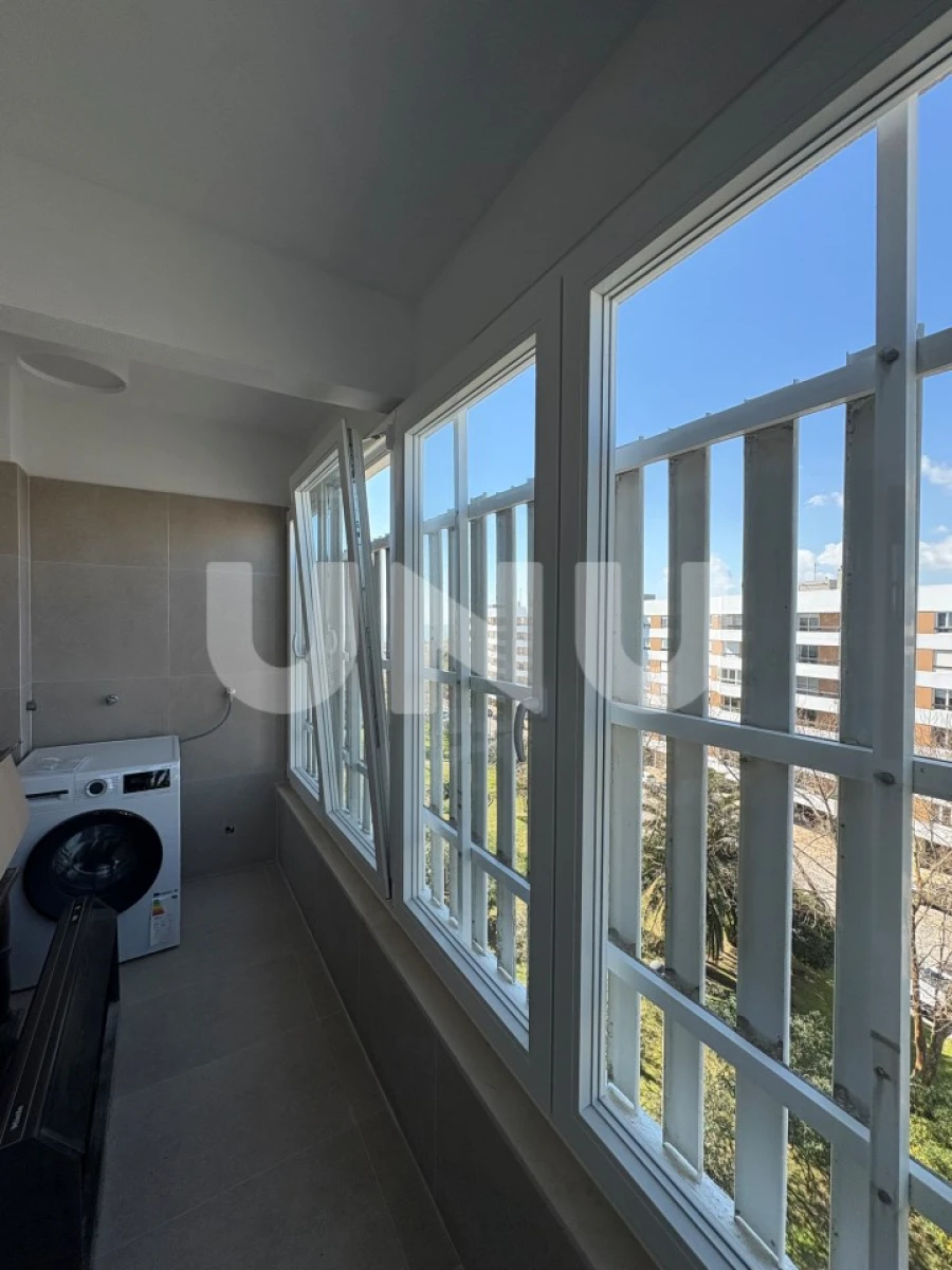 Apartamento T3 para Arrendamento em Oeiras e São Julião da Barra, Paço de Arcos e Caxias Foto 2