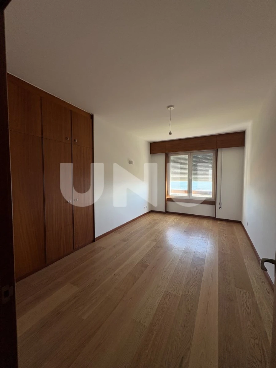 Apartamento T3 para Arrendamento em Oeiras e São Julião da Barra, Paço de Arcos e Caxias Foto 4