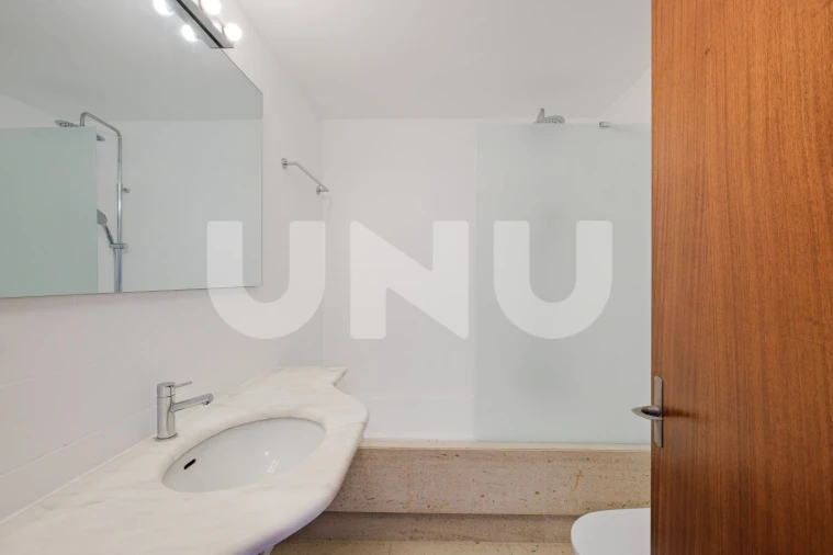 Apartamento T3 para Arrendamento em Oeiras e São Julião da Barra, Paço de Arcos e Caxias Foto 26