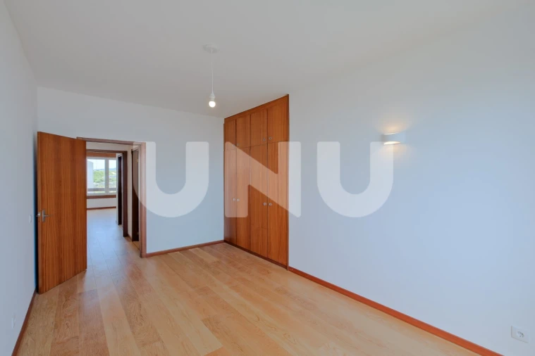 Apartamento T3 para Arrendamento em Oeiras e São Julião da Barra, Paço de Arcos e Caxias Foto 33