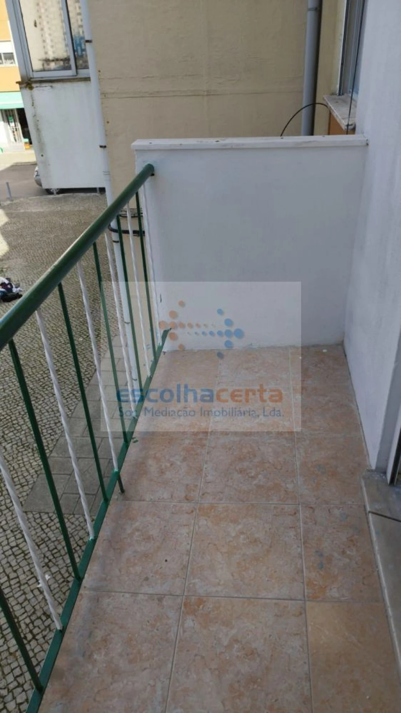 Apartamento T2 para Venda em Baixa da Banheira e Vale da Amoreira Foto 1