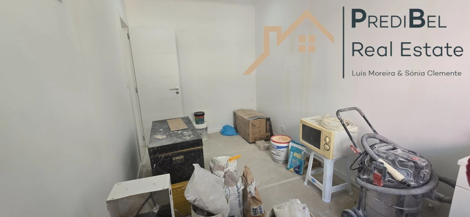 Apartamento T3 para Venda em Águas Livres Foto 9