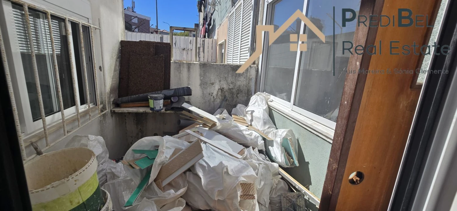 Apartamento T3 para Venda em Águas Livres Foto 22