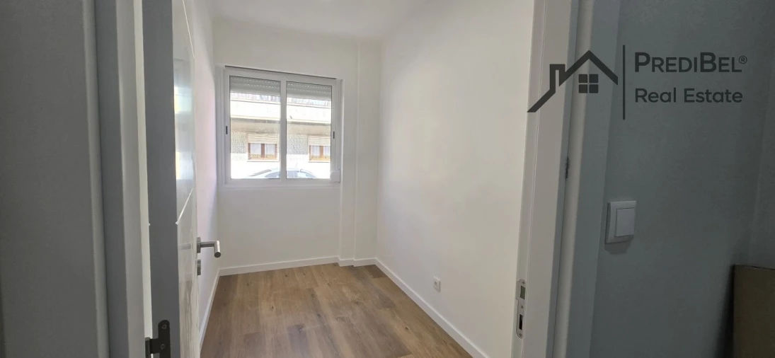 Apartamento T3 para Venda em Águas Livres Foto 5