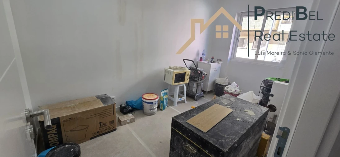 Apartamento T3 para Venda em Águas Livres Foto 7