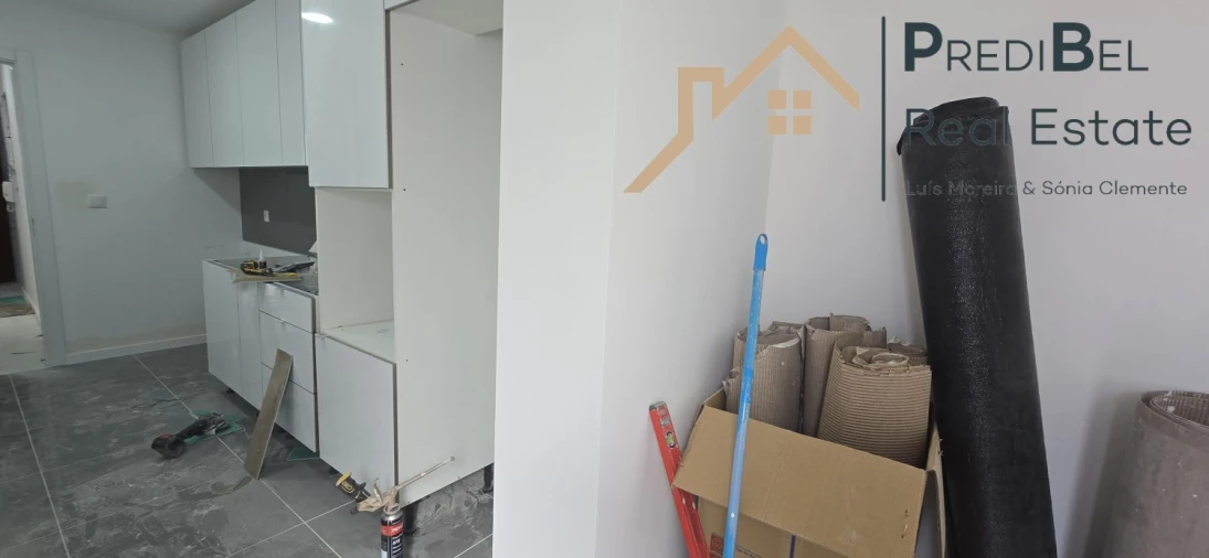 Apartamento T3 para Venda em Águas Livres Foto 14