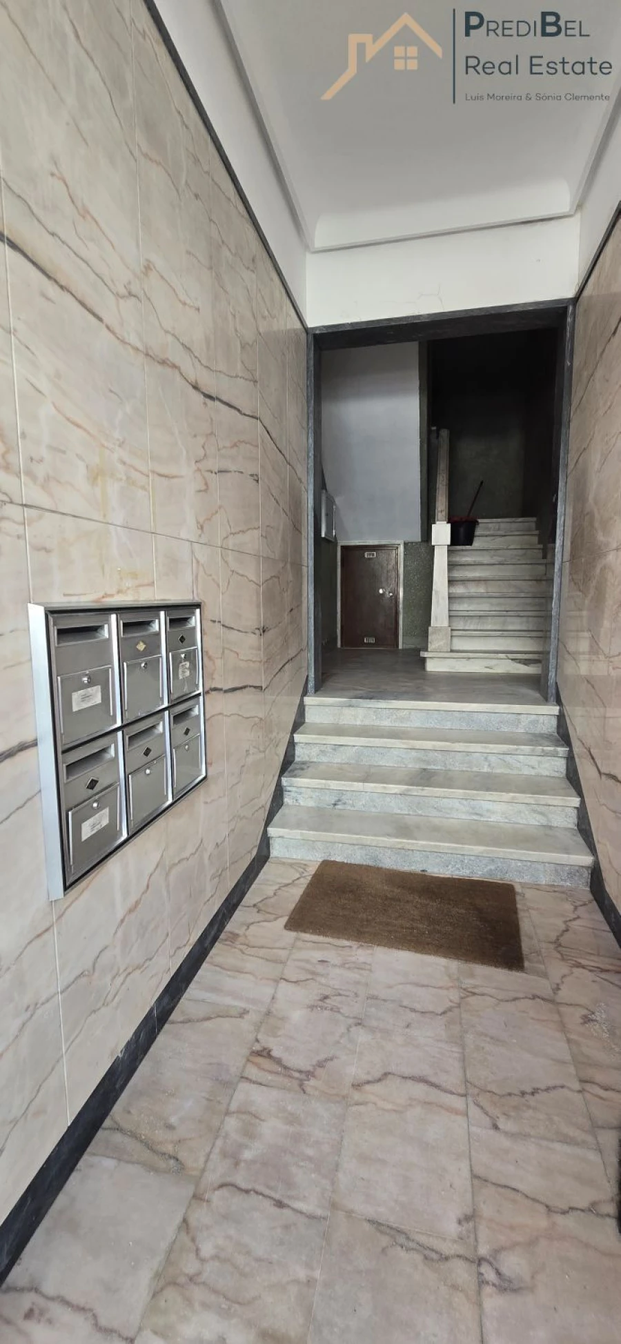 Apartamento T3 para Venda em Águas Livres Foto 28