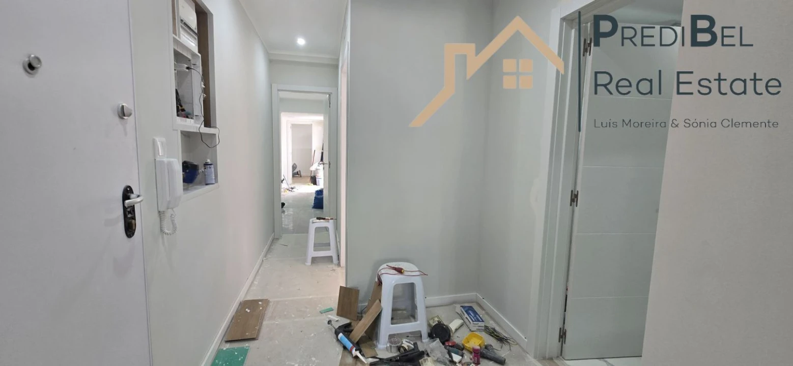 Apartamento T3 para Venda em Águas Livres Foto 12