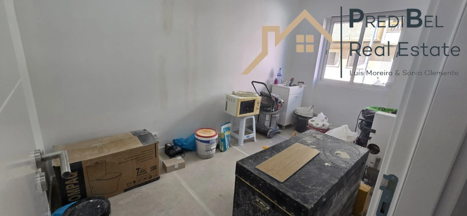 Apartamento T3 para Venda em Águas Livres Foto 7