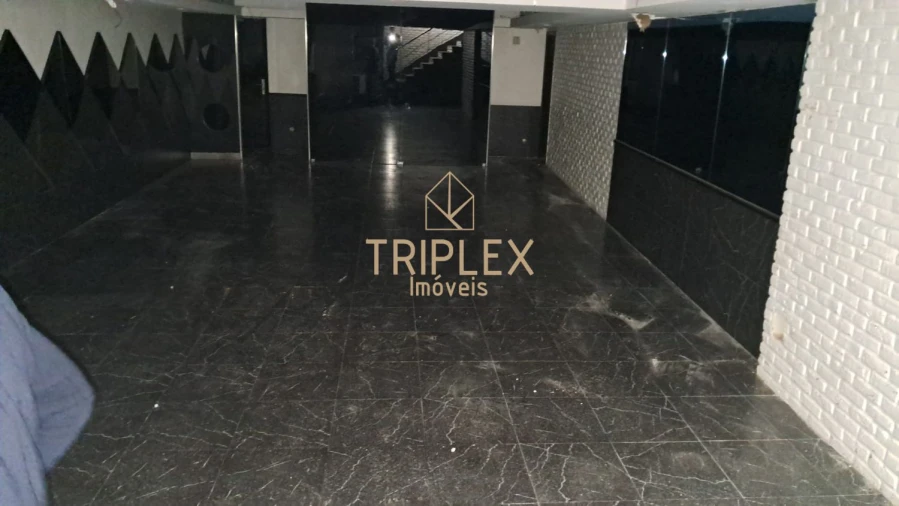 Loja para Arrendamento em Pedrouços Foto 13