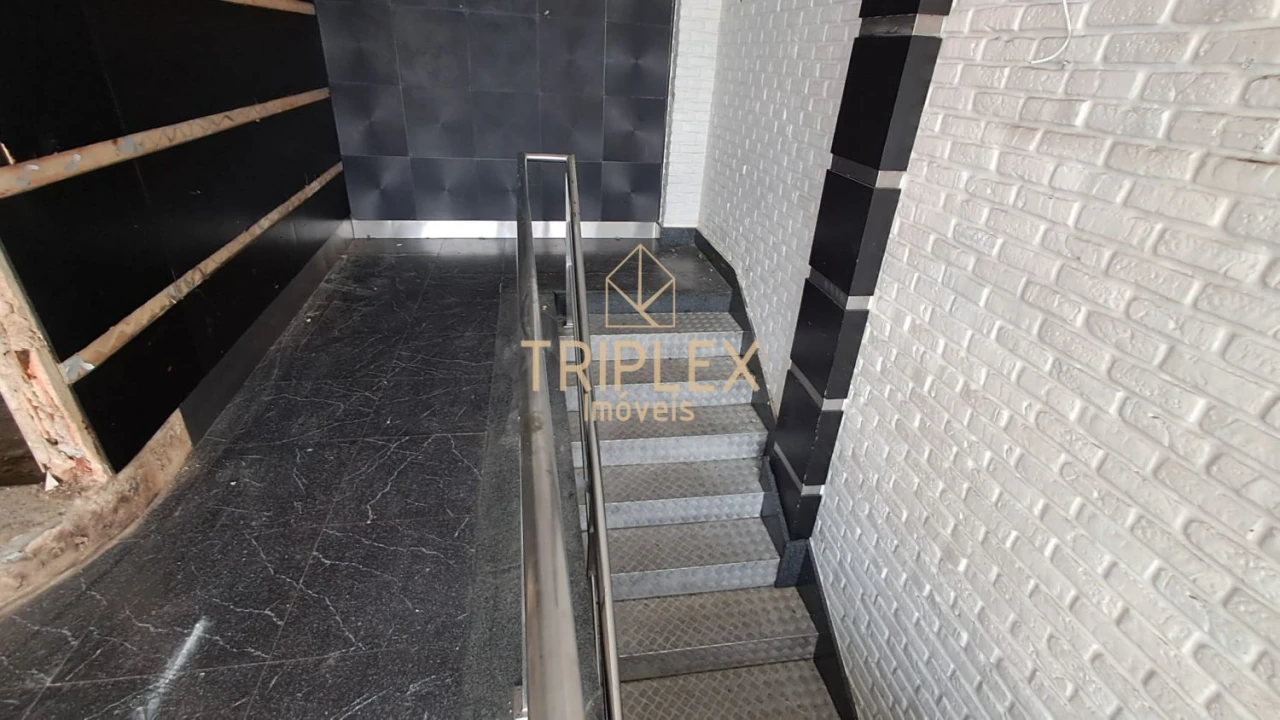 Loja para Arrendamento em Pedrouços Foto 11