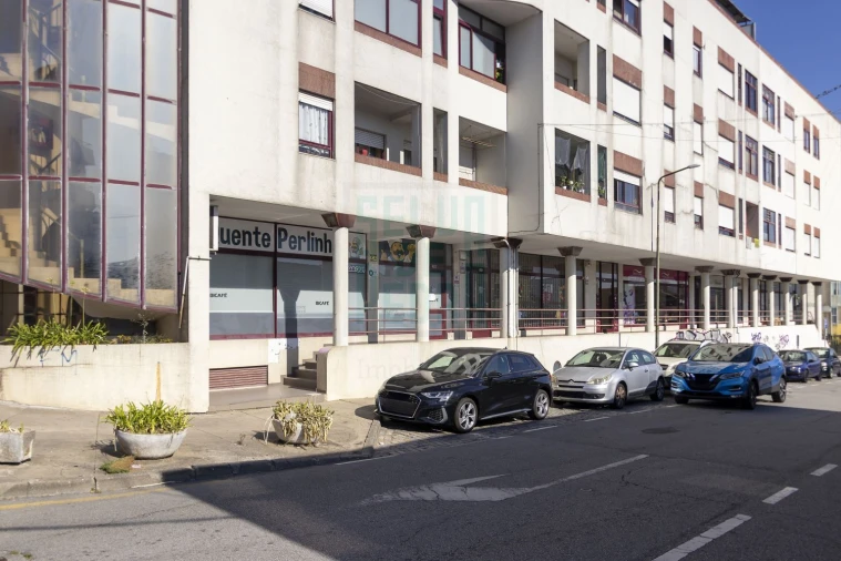 Loja para Venda em Rio Tinto Foto 15