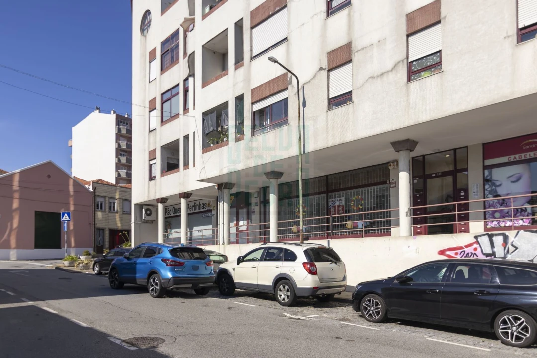 Loja para Venda em Rio Tinto Foto 17