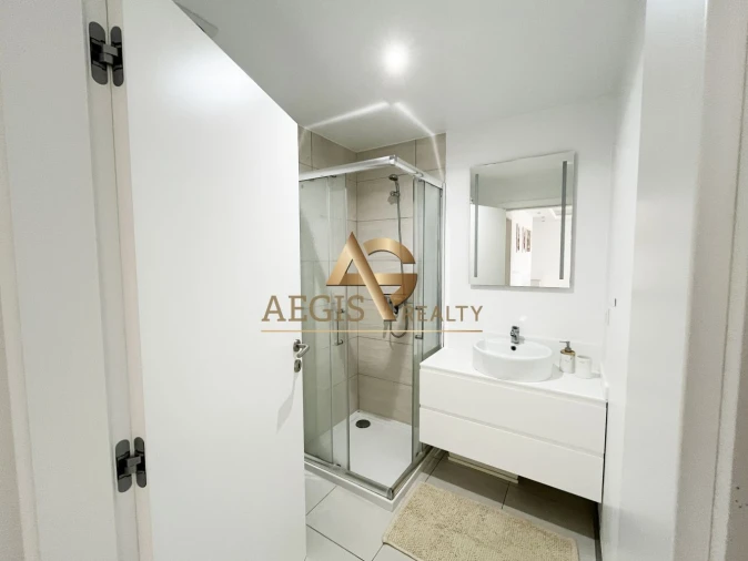 Apartamento T2 para Venda em Caniço Foto 13