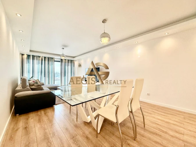 Apartamento T2 para Venda em Caniço Foto 11