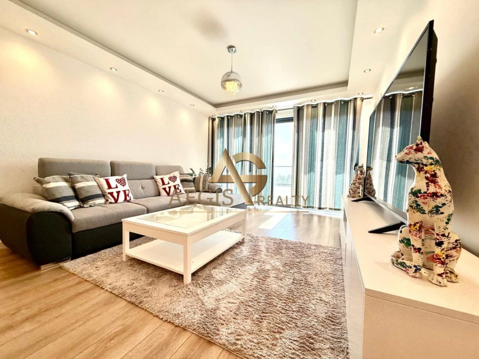 Apartamento T2 para Venda em Caniço Foto 2