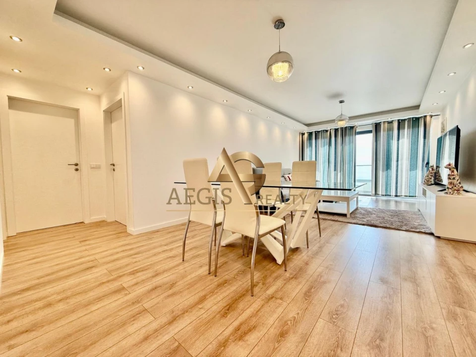 Apartamento T2 para Venda em Caniço Foto 5