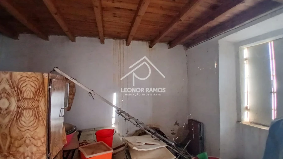 Moradia T1 para Venda em Sarzedas Foto 5