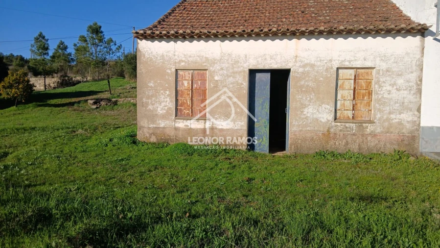 Moradia T1 para Venda em Sarzedas Foto 3