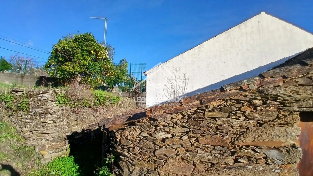 Moradia T1 para Venda em Sarzedas Foto 11