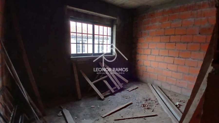 Moradia T2 para Venda em Sarzedas Foto 9