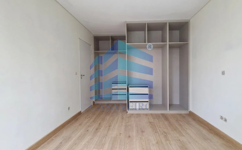 Apartamento T1 para Venda em Glória e Vera Cruz Foto 5