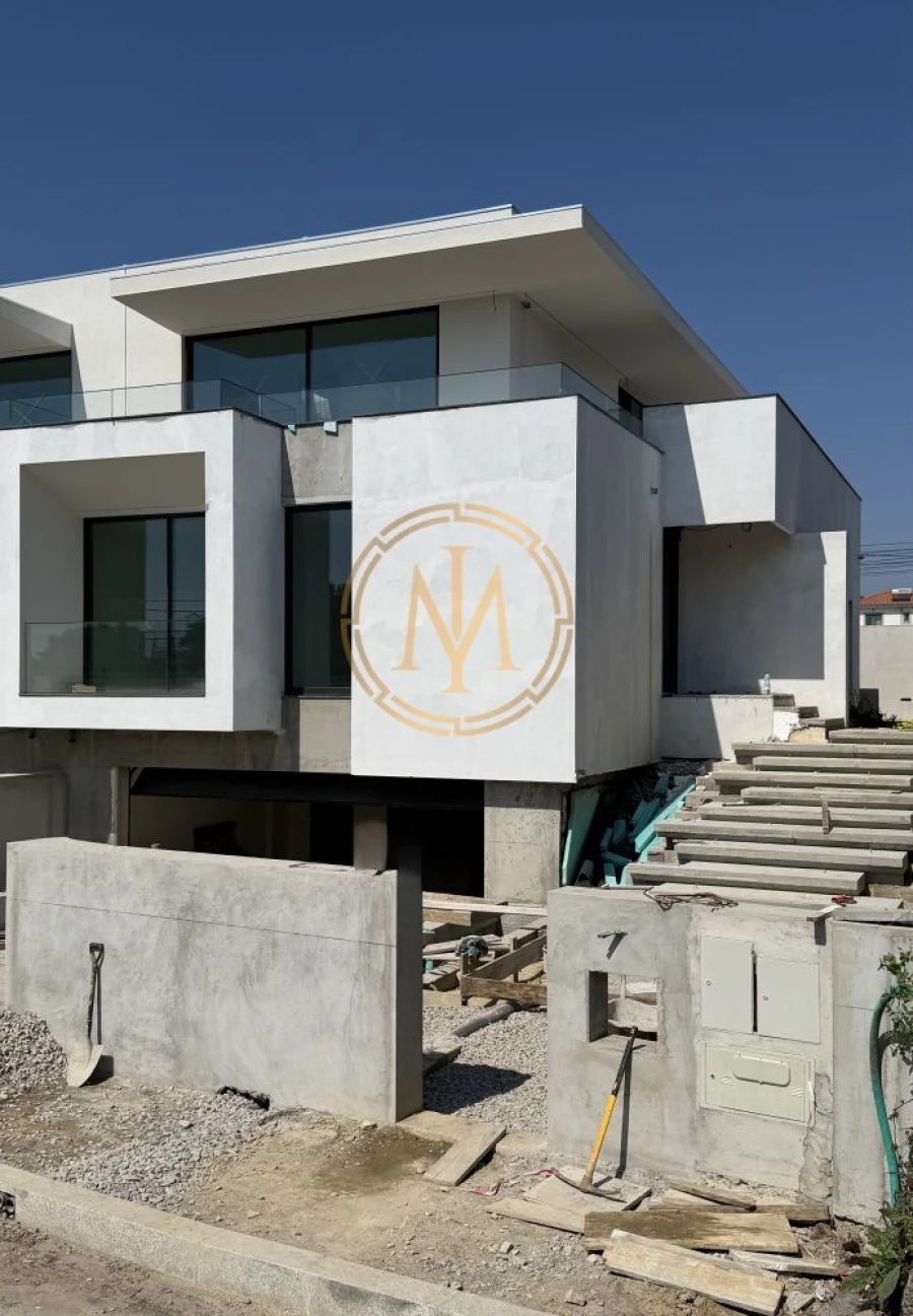 Moradia T4 para Venda em Canidelo