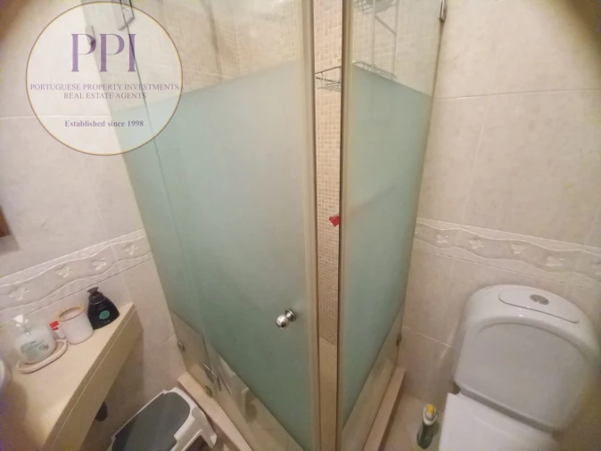 Apartamento T2 para Venda em Budens Foto 5