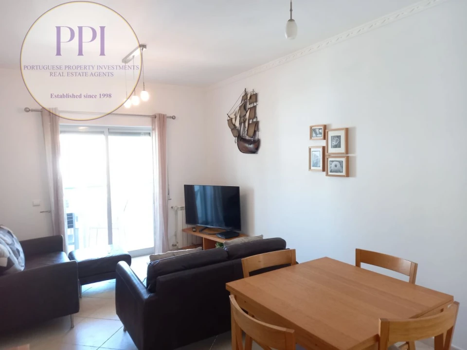 Apartamento T2 para Venda em Budens Foto 3