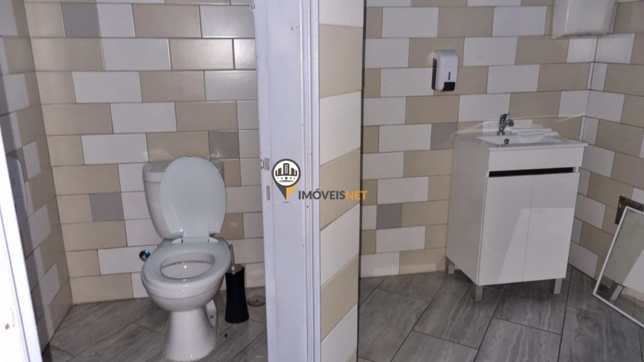 Loja para Arrendamento em Castelo Branco Foto 3