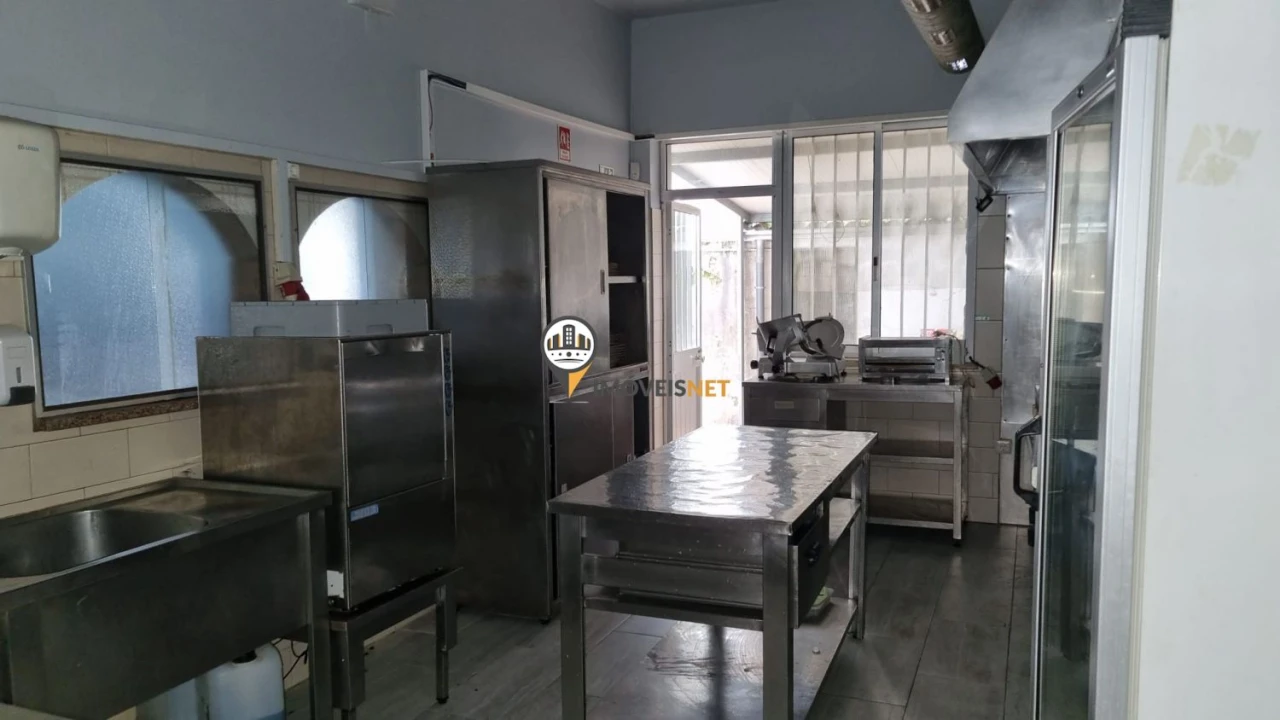 Loja para Arrendamento em Castelo Branco Foto 11