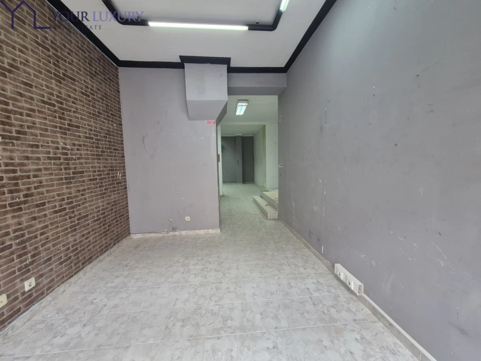 Loja para Arrendamento em Encosta do Sol Foto 2