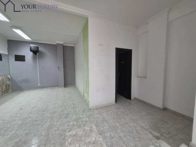 Loja para Arrendamento em Encosta do Sol Foto 14