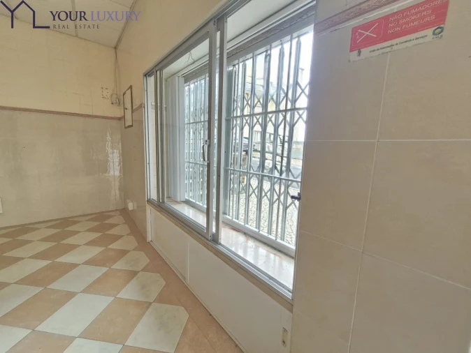 Loja para Arrendamento em Queluz e Belas Foto 10