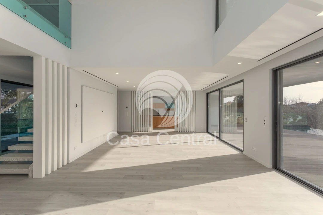 Moradia T5 para Venda em Alcabideche Foto 7